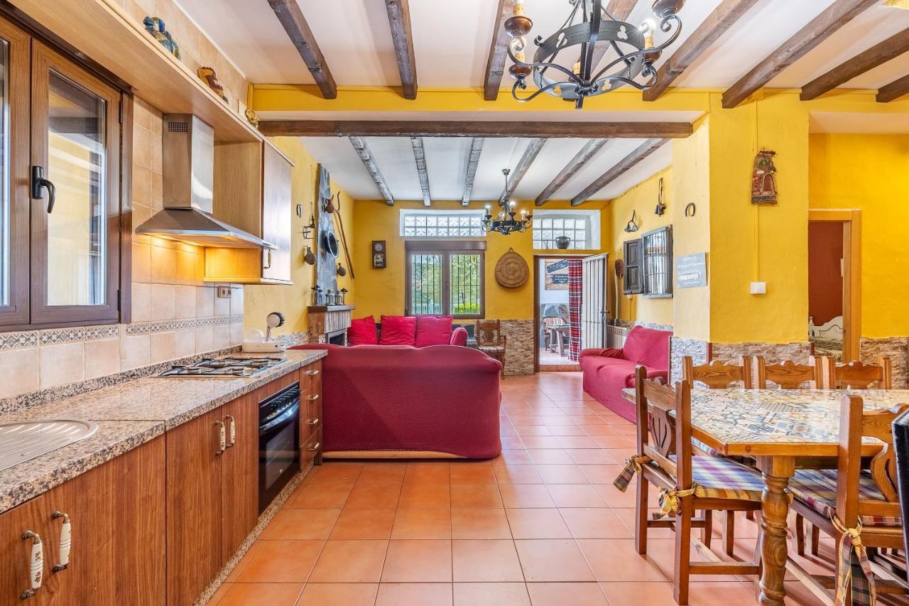 Villa Maria Illora Bagian luar foto
